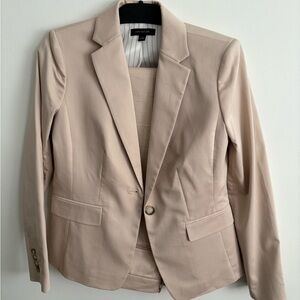 Ann Taylor Light Beige Pant Suit Size 6